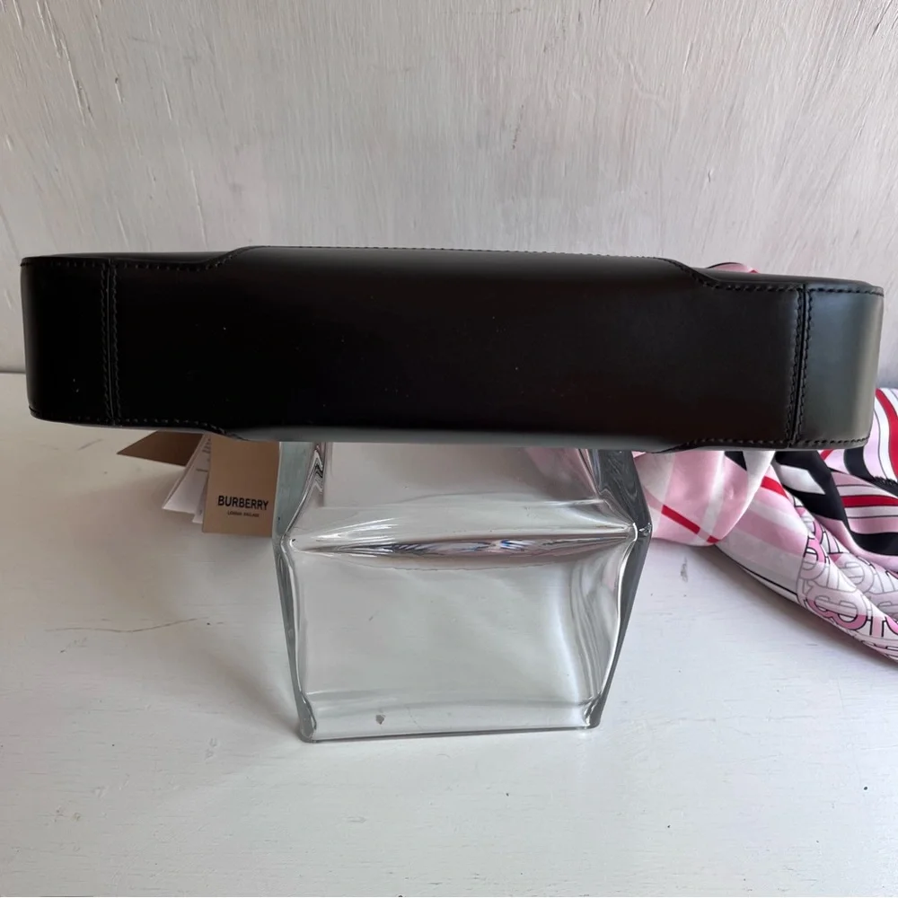 🔴SOLD🔴 BURBERRY Show it Off Bundle - Picture 12 of 16